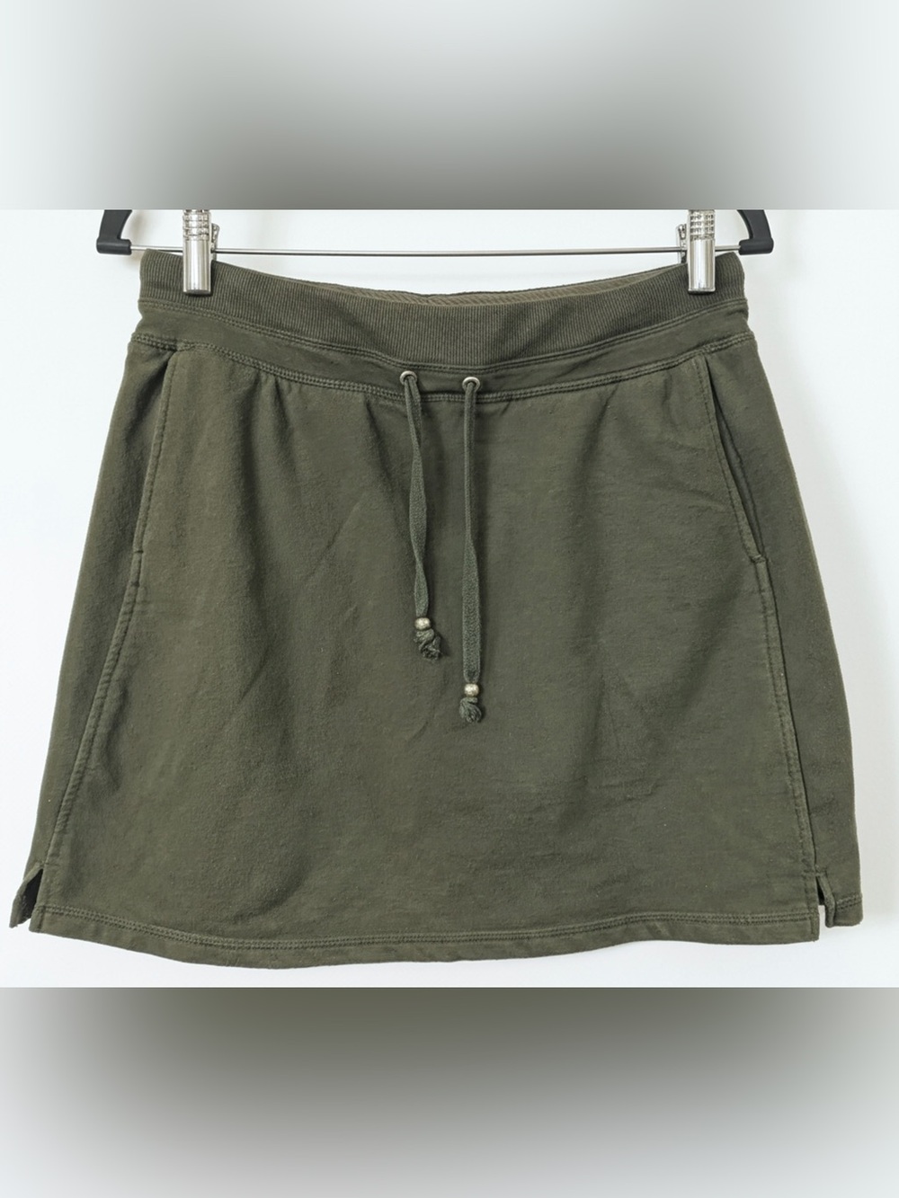 GREEN TEA-Size M- Olive Green, Tie Waist, Double Pockets, Pull-On Skort - Picture 1 of 11